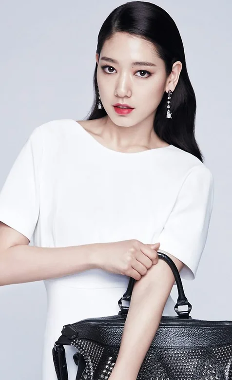 韩国美女明星朴信惠高清手机壁纸-iPhone17-1