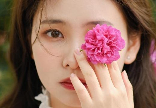 优雅美丽的少女