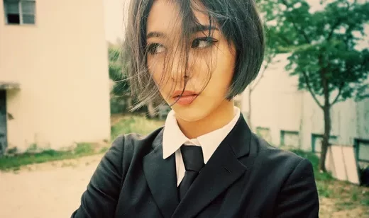 治愈系校园女生电脑桌面壁纸