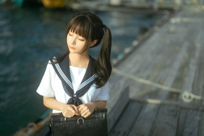 美女写真-iPhone17-1