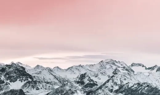 粉黛雪山·静谧自然 高清宽屏桌面背景