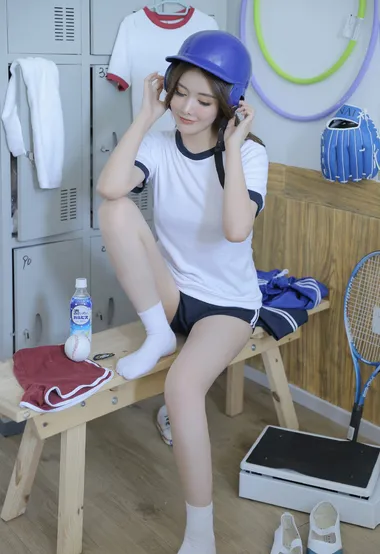 运动装制服短裤元气美少女学校体育室可爱写真图集