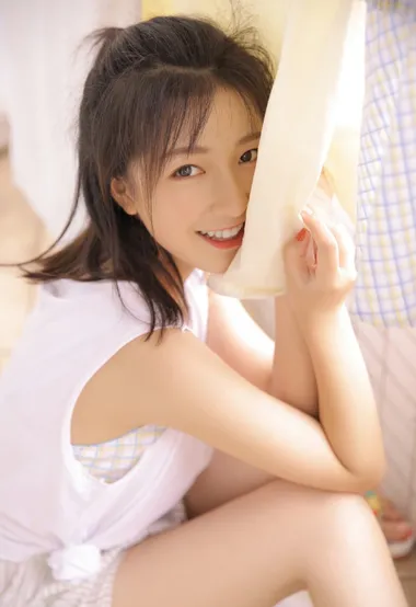 天气好好，适合晒衣服，可爱甜美居家少女清新写真照