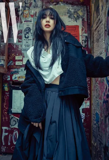 韩国美女韩艺瑟超魅惑迷人杂志写真大片