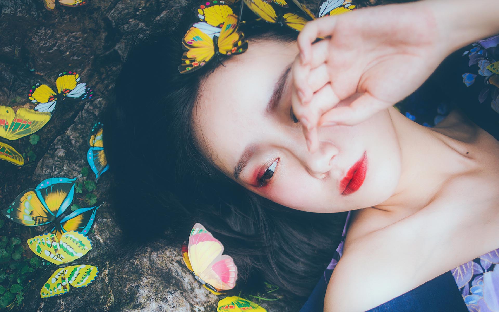美女写真-iPhone17-1