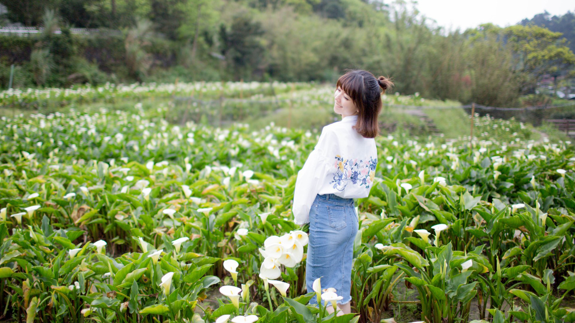 美女写真-iPhone17-1