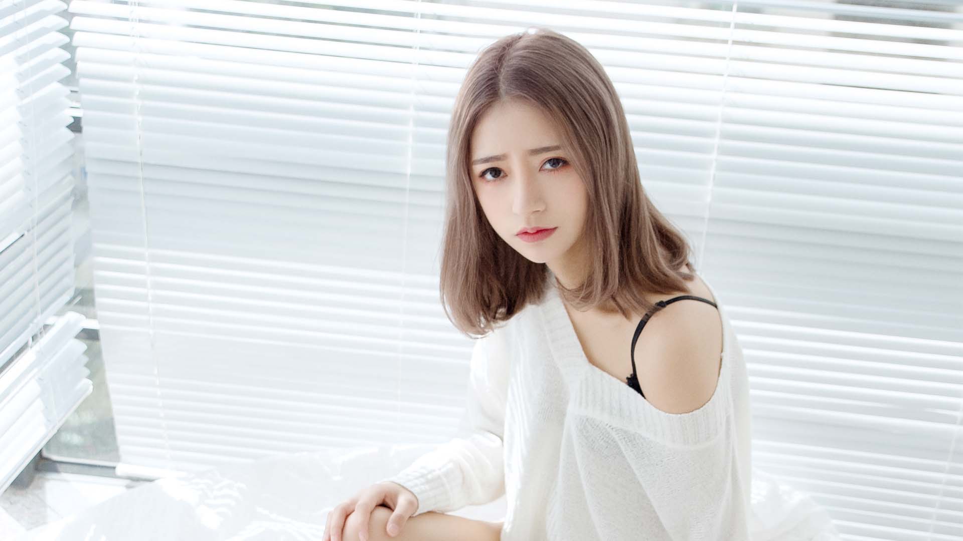 美女写真-iPhone17-1