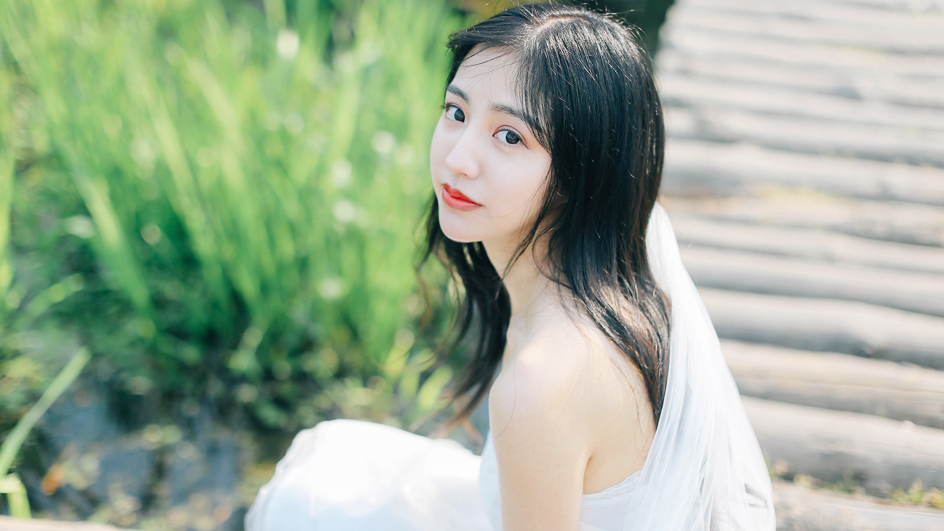 美女写真-iPhone17-1