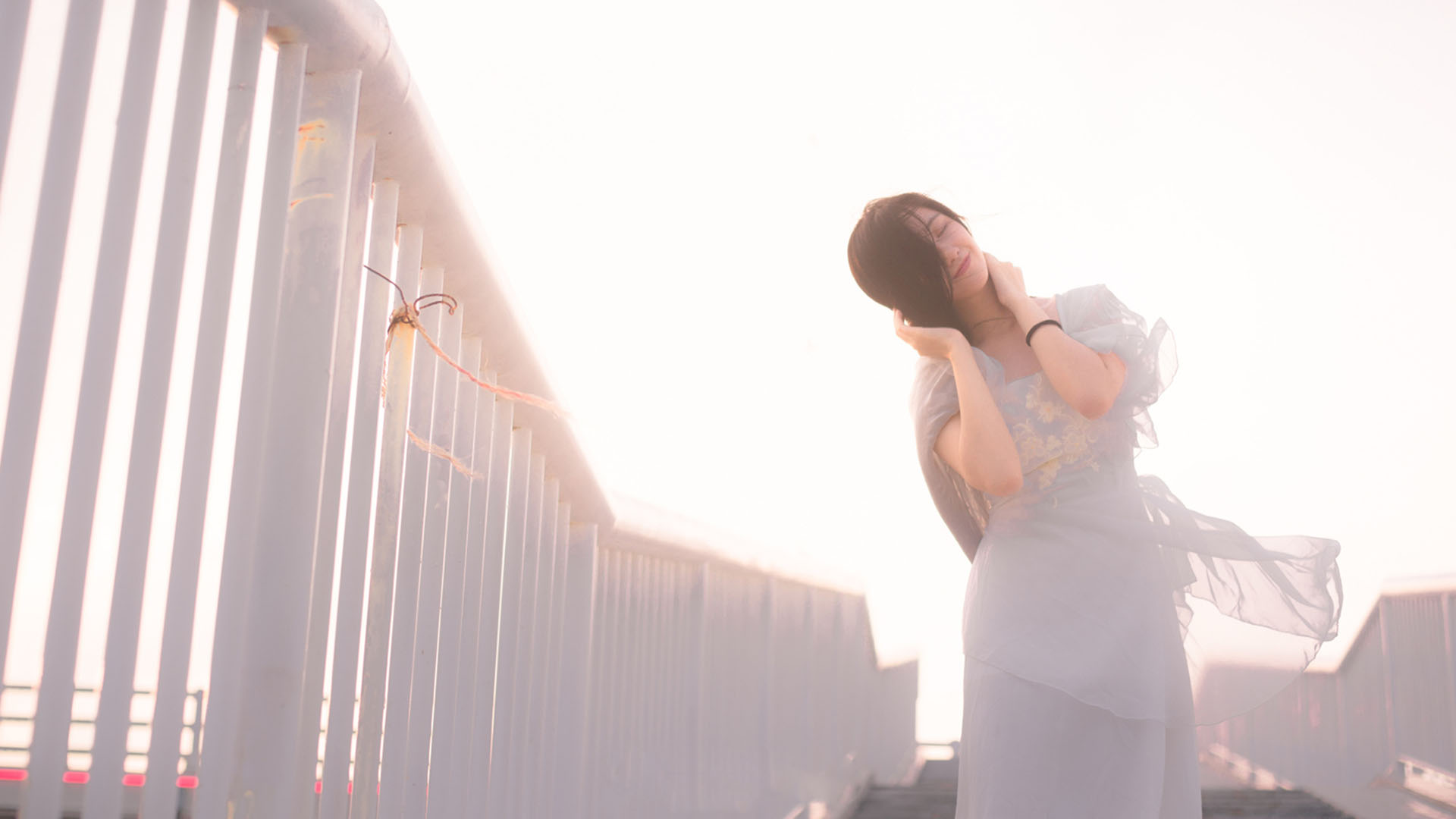 美女写真-iPhone17-1