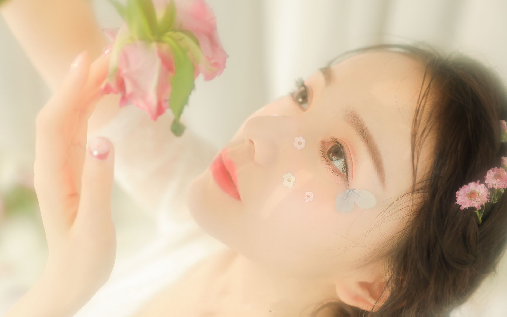 美女写真-iPhone17-1