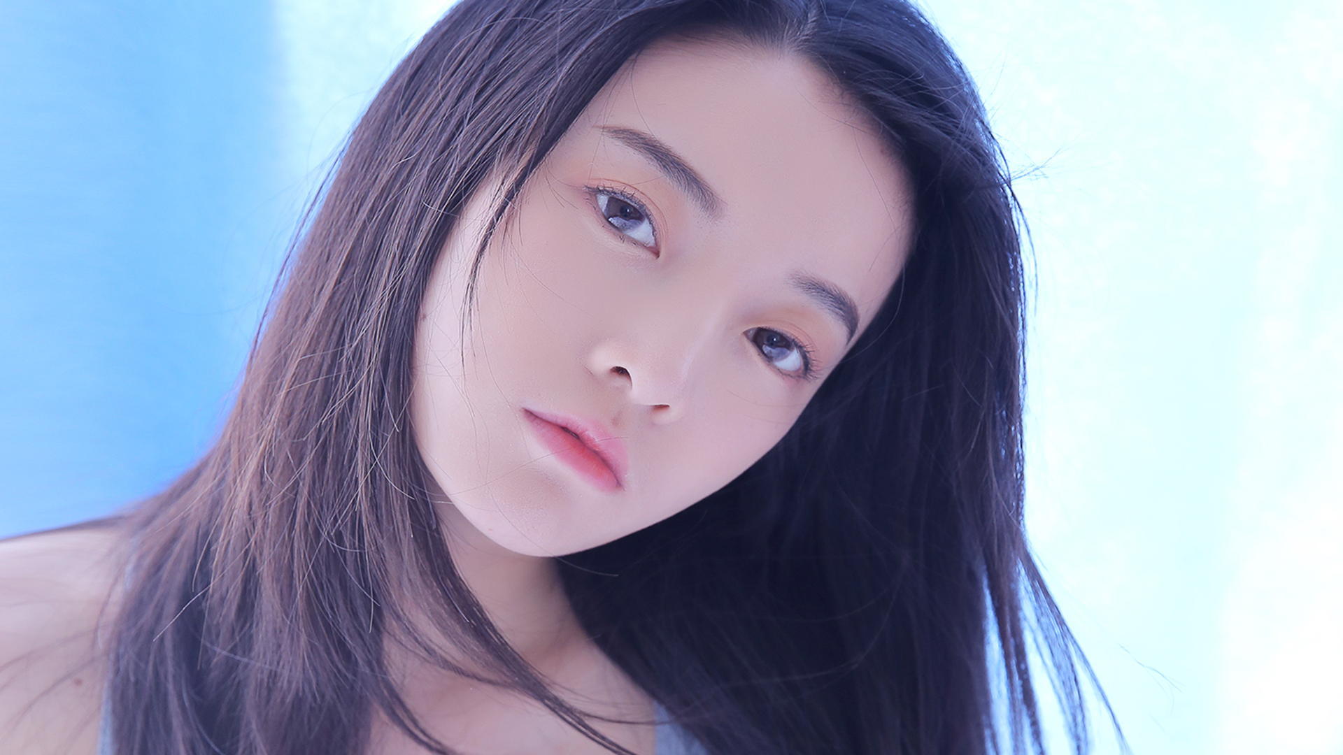 美女写真-iPhone17-1