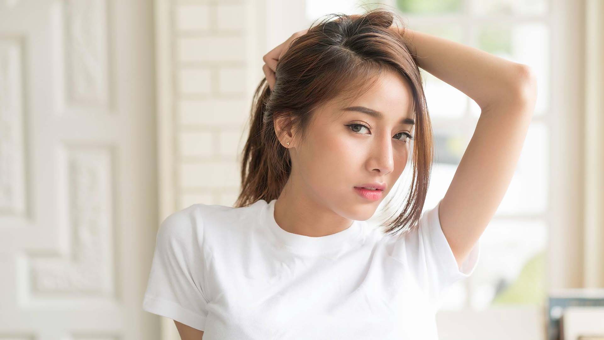 美女写真-iPhone17-1
