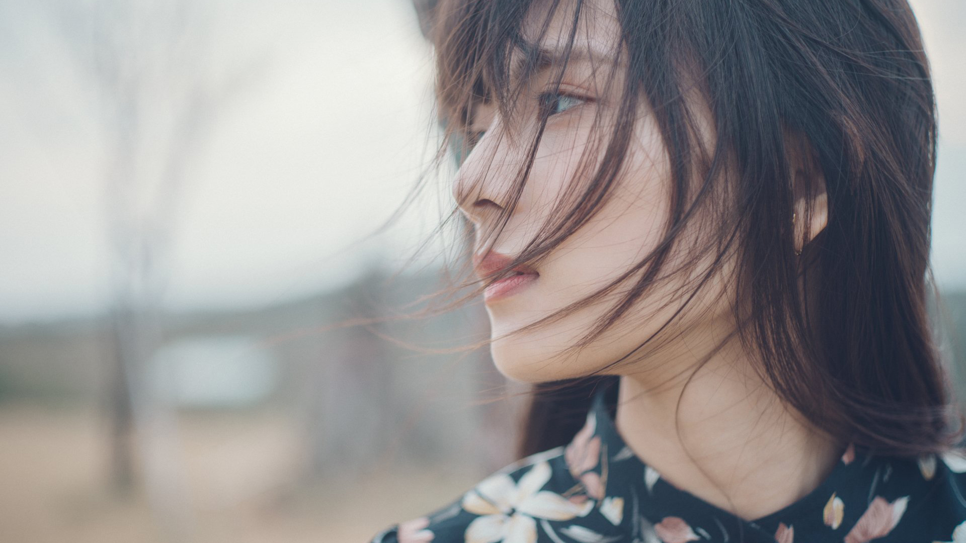 美女写真-iPhone17-1