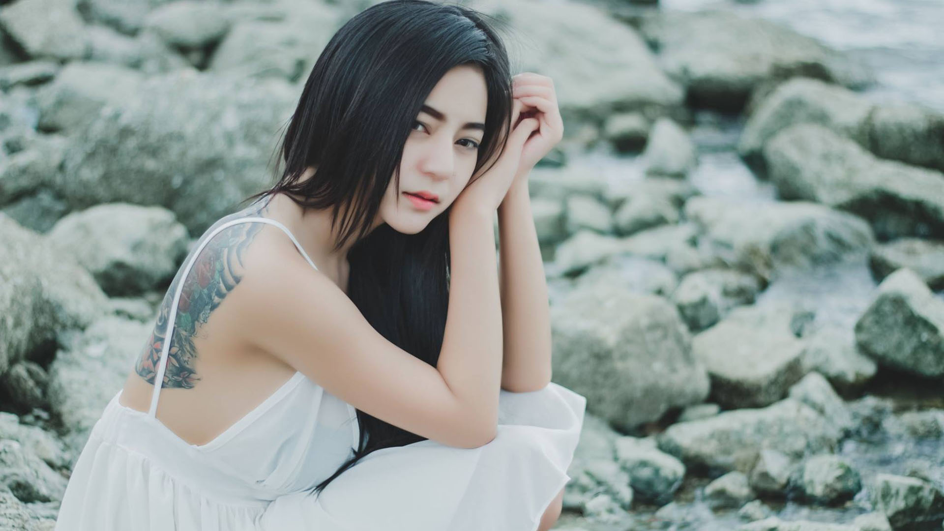 美女写真-iPhone17-1