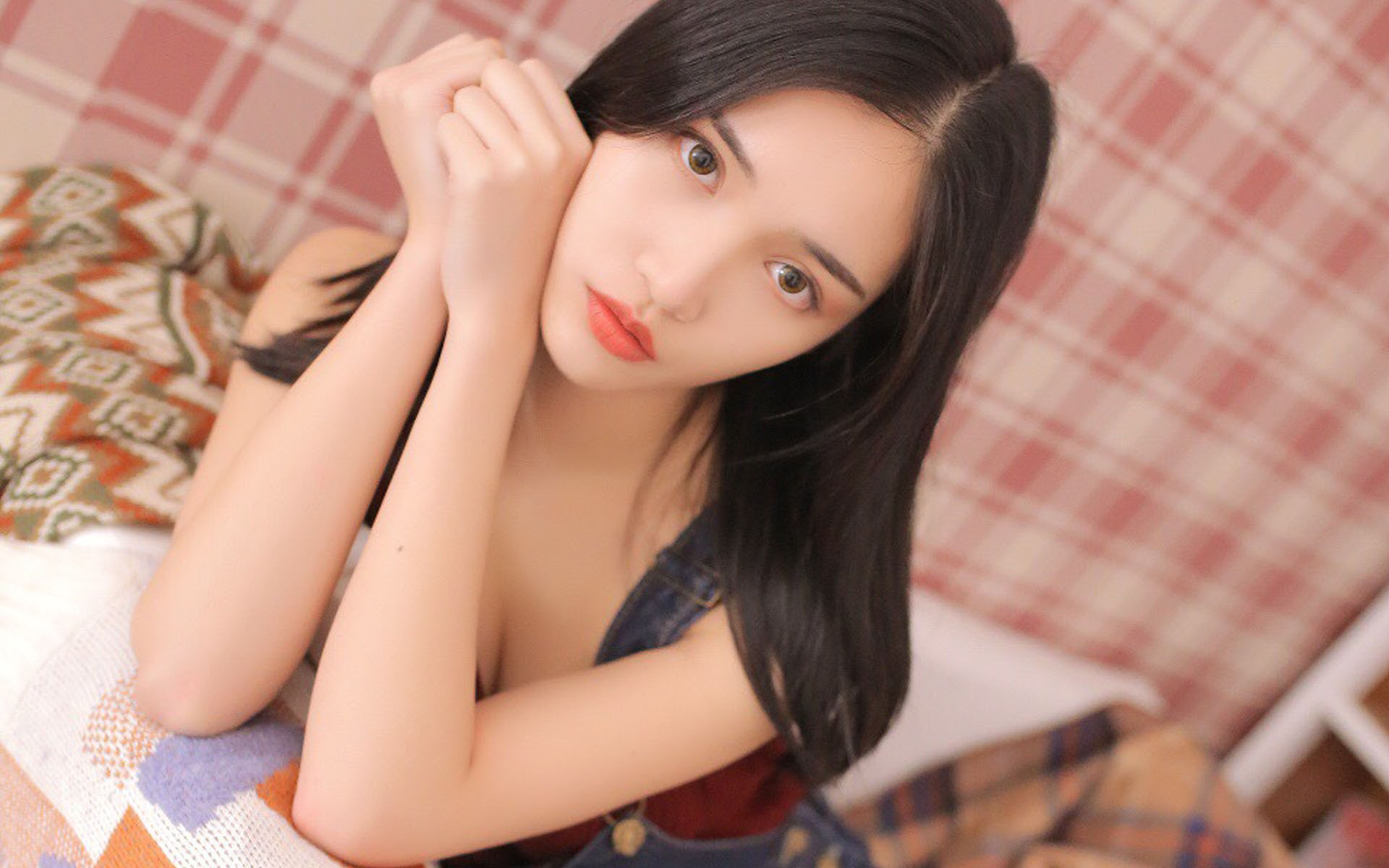 美女写真-iPhone17-1