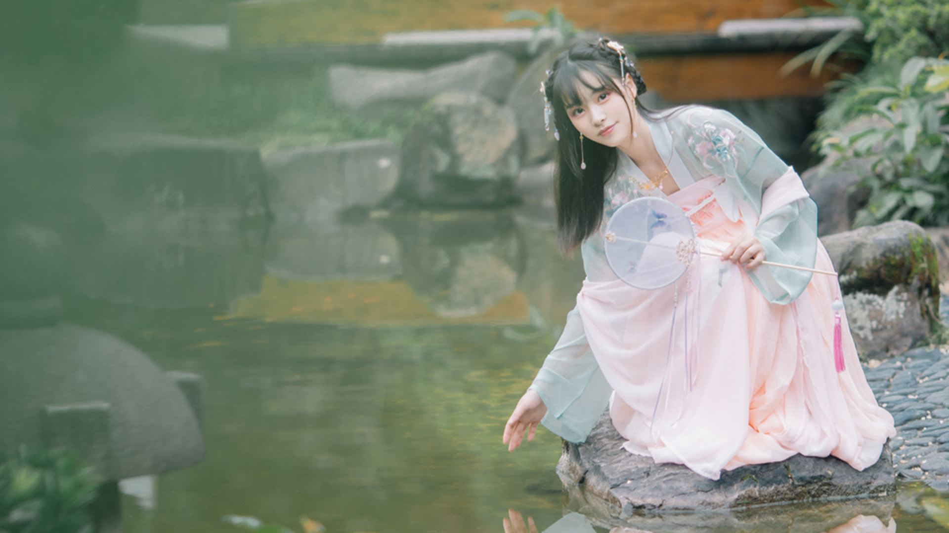 美女写真-iPhone17-1