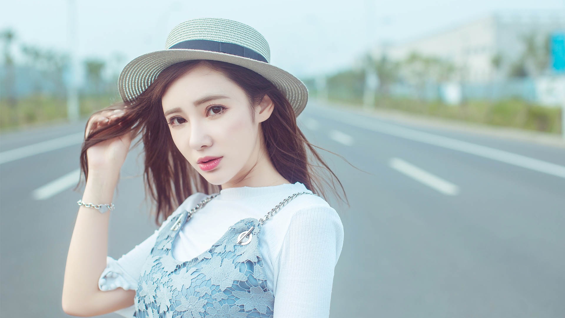 美女写真-iPhone17-1